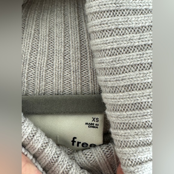 Wilfred 100% wool turtleneck sweater - Picture 3 of 5